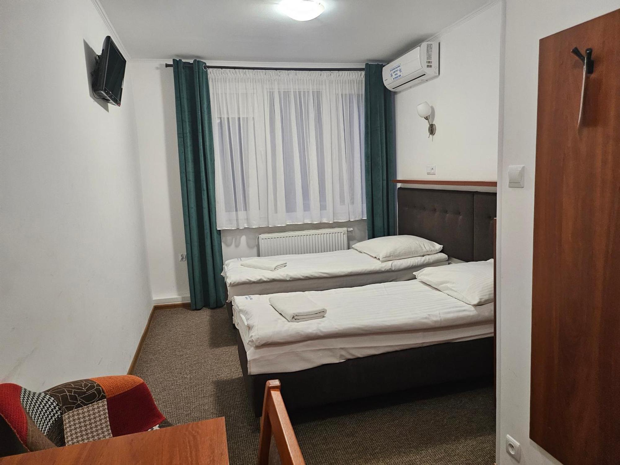 "Hel" Wieniec Zdroj Wloclawek Exterior foto