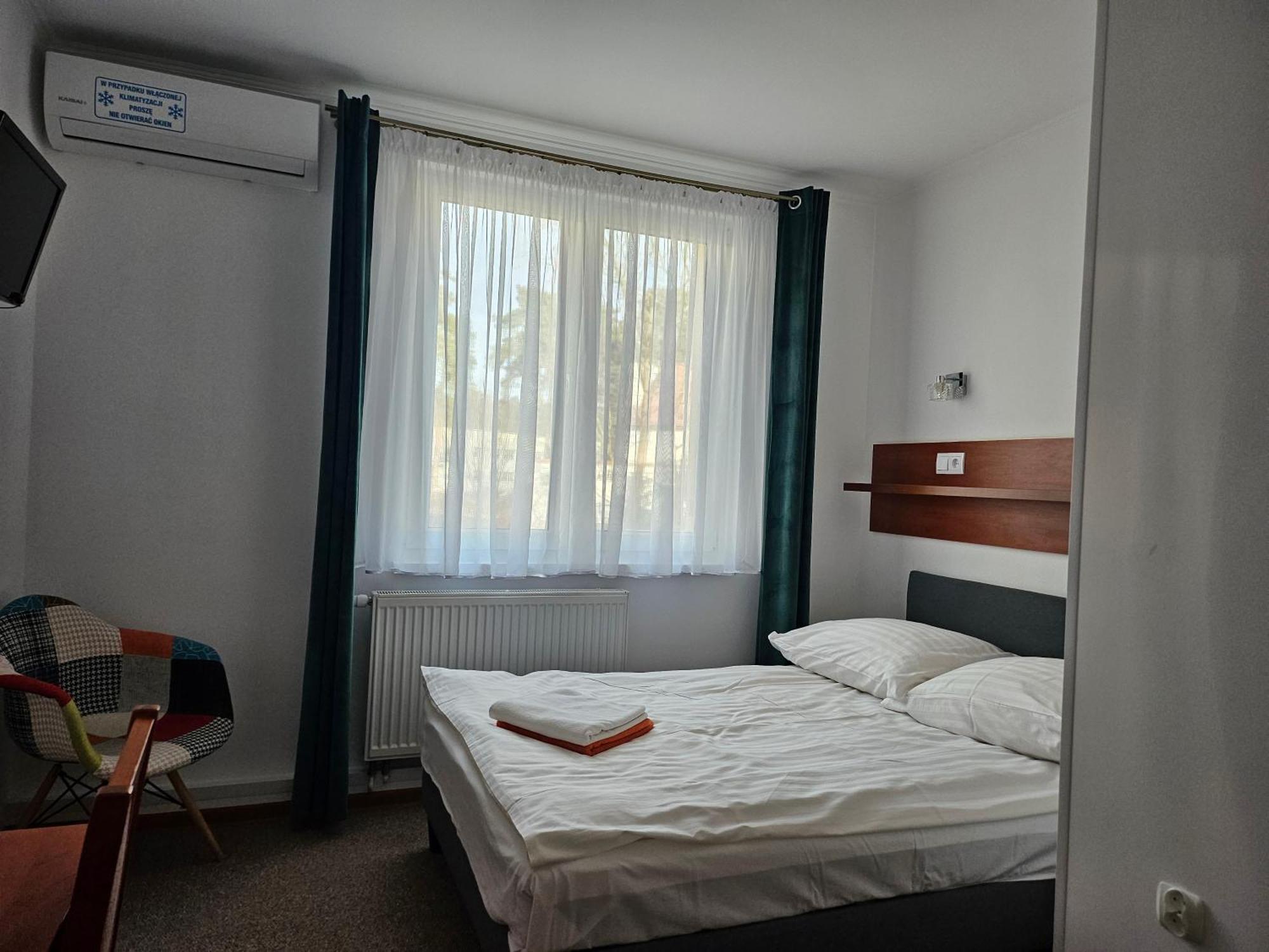"Hel" Wieniec Zdroj Wloclawek Exterior foto